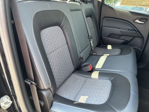 Used 2015 Chevrolet Colorado Z71 AWD/4WD image 45