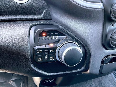 Used 2022 RAM 1500 Big Horn AWD/4WD image 30