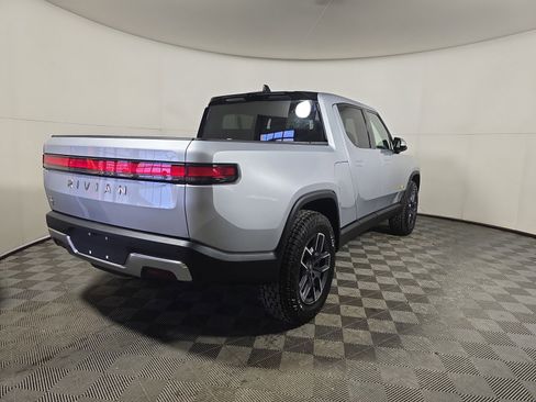 Used 2023 Rivian R1T Launch Edition image 5