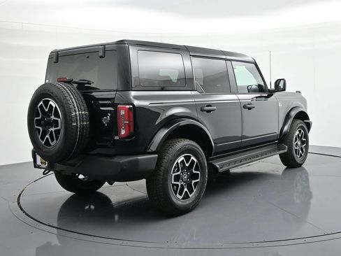 New 2026 Ford Bronco Outer Banks image 6