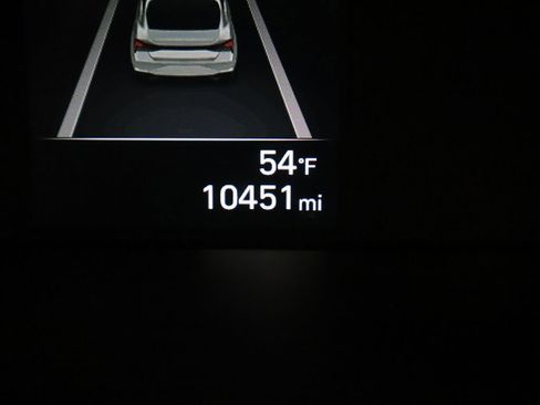 Used 2023 Hyundai Elantra SEL image 33