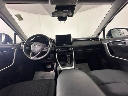 Used 2024 Toyota RAV4 XLE w/ Convenience Package AWD/4WD image 17