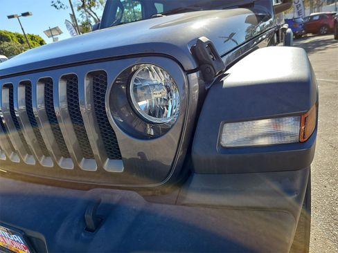 Used 2021 Jeep Wrangler Unlimited Sport image 10