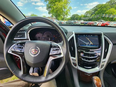 Used 2015 Cadillac SRX Luxury w/ Driver Awareness Package image 7