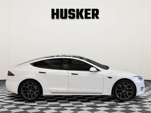 Used 2020 Tesla Model S Long Range Plus image 2