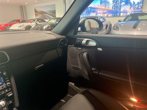 Used 2012 Porsche 911 Turbo S image 25