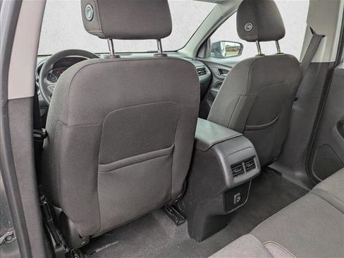 Used 2020 Chevrolet Equinox LT image 22