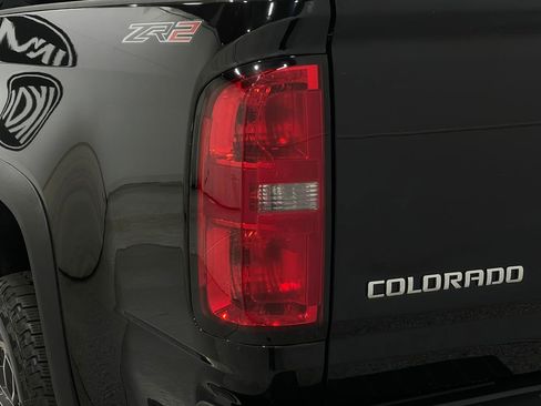 Used 2018 Chevrolet Colorado ZR2 image 30