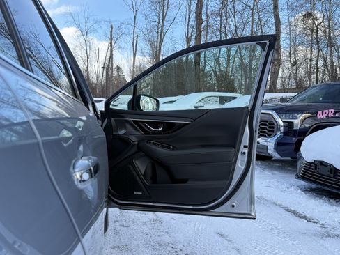 Used 2025 Subaru Outback Touring image 34