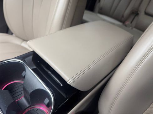 Used 2022 Lincoln Nautilus Reserve image 69