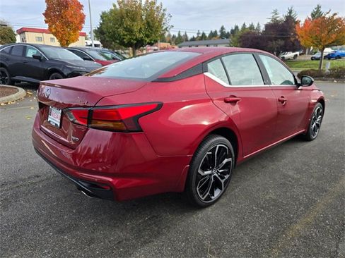 New 2025 Nissan Altima 2.5 SR image 6