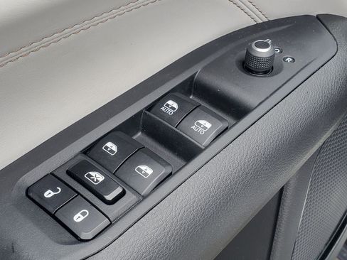 Used 2024 Jeep Compass Limited AWD/4WD image 8