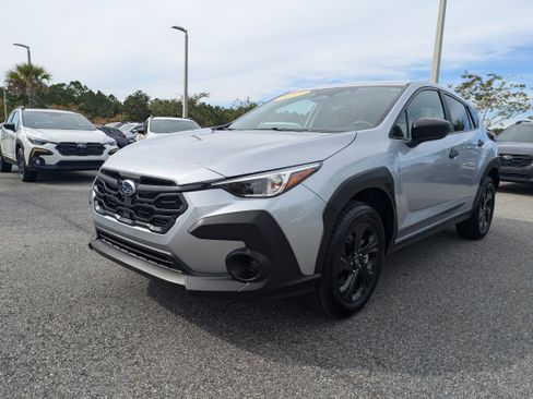 Used 2025 Subaru Crosstrek 2.0i image 8