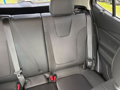 Used 2025 Buick Encore GX Preferred image 39