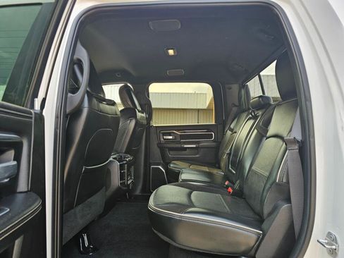 Used 2019 RAM 2500 Laramie AWD/4WD image 17