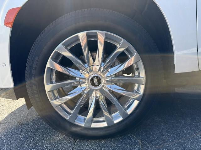 Certified 2023 Cadillac Escalade Premium Luxury AWD/4WD image 4