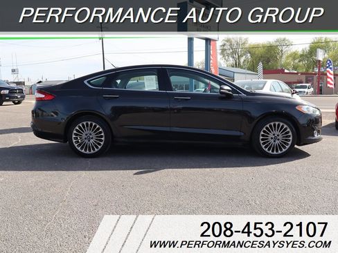 Used 2013 Ford Fusion Titanium image 2