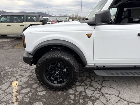 New 2026 Ford Bronco Badlands AWD/4WD image 11