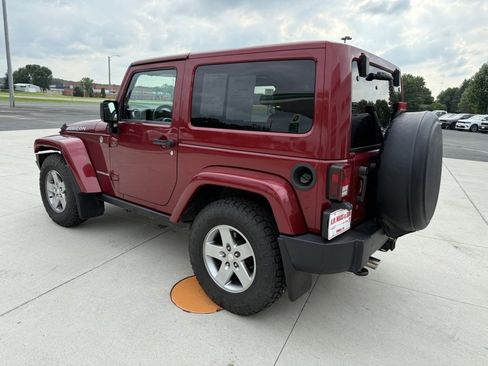 Used 2012 Jeep Wrangler Rubicon w/ PWR Convenience Group image 5