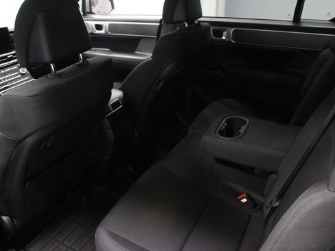 Used 2025 Hyundai Santa Fe SE AWD/4WD image 20