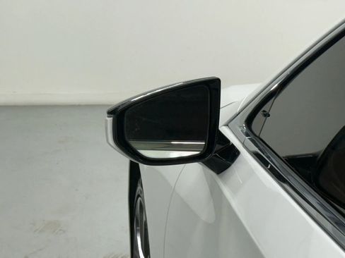 Used 2018 Lexus LS 500 w/ Accessory Package (Z2) image 15