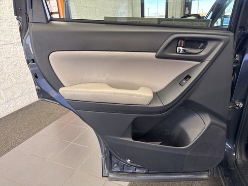 Used 2015 Subaru Forester 2.5i Limited w/ Popular Package #2 image 41