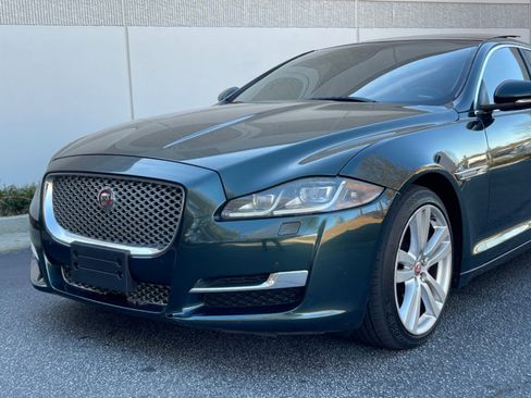 Used 2016 Jaguar XJ L Portfolio image 6