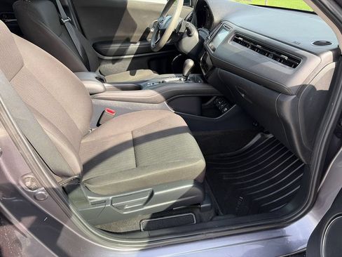 Used 2018 Honda HR-V EX image 14