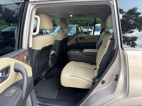 Certified 2023 INFINITI QX80 Premium Select w/ Cargo Package AWD/4WD image 10