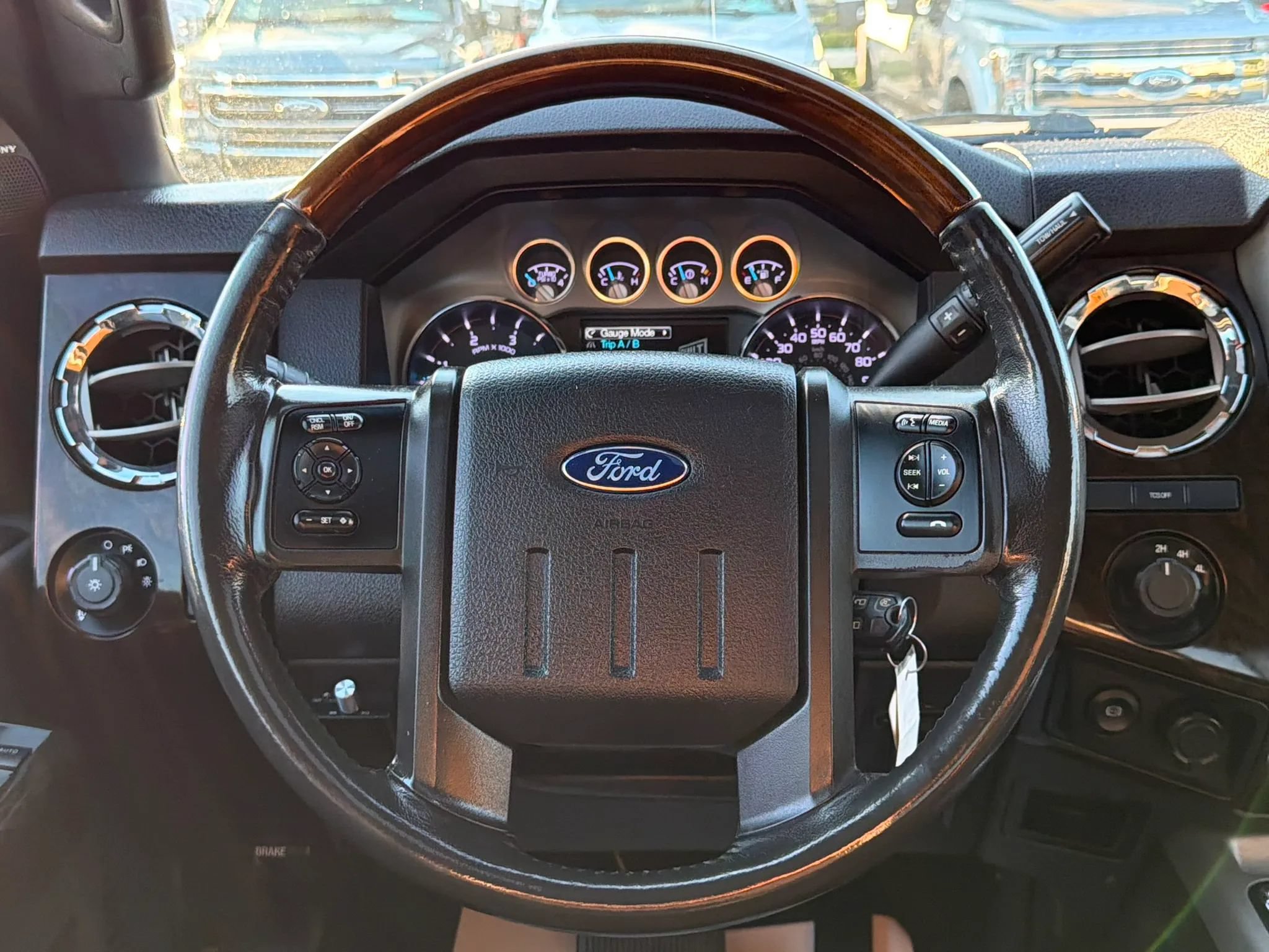 Used 2015 Ford F350 Platinum AWD/4WD image 27