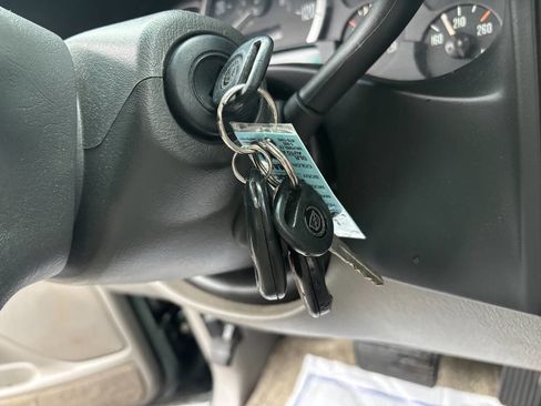 Used 2003 Cadillac Escalade EXT image 19