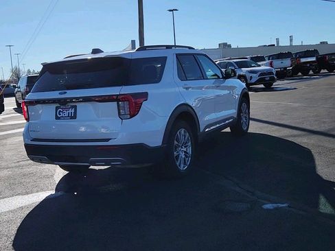 New 2025 Ford Explorer Active w/ Active Comfort Package image 5
