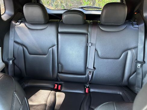 Used 2025 Jeep Compass Limited AWD/4WD image 39