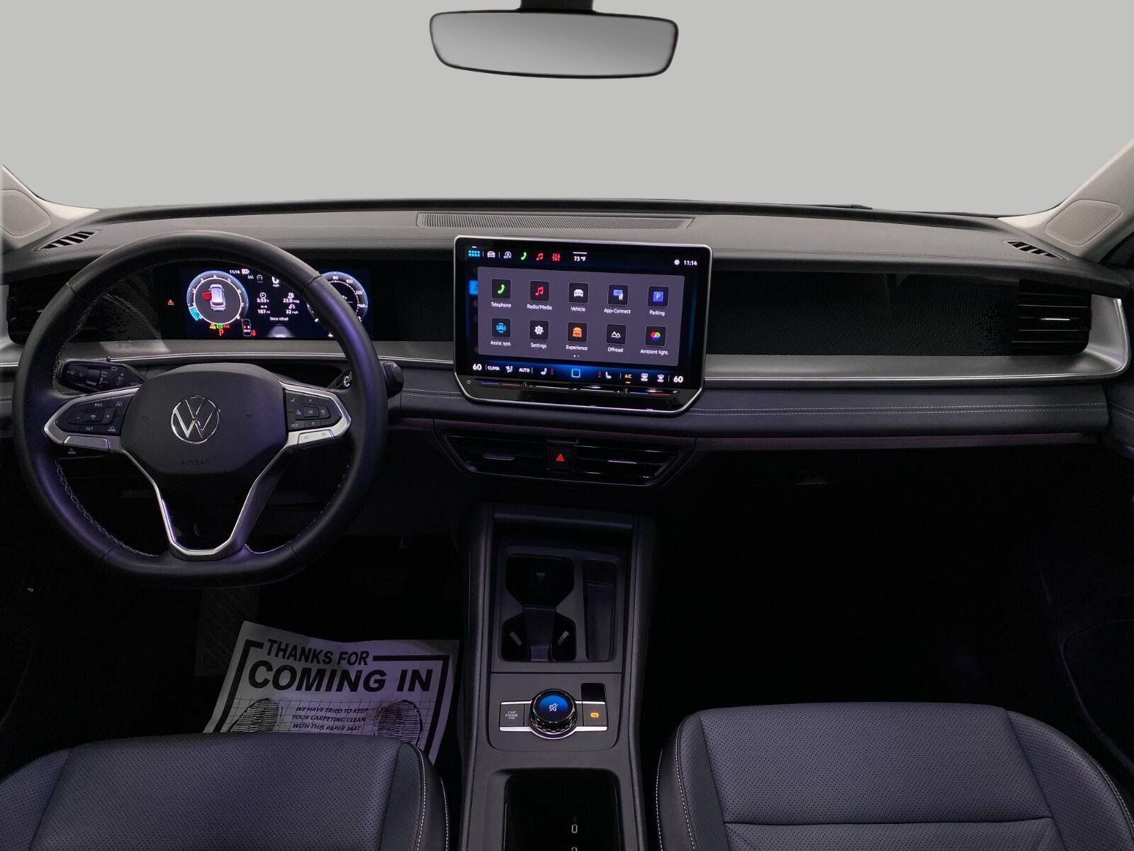 Used 2026 Volkswagen Tiguan SE AWD/4WD image 21