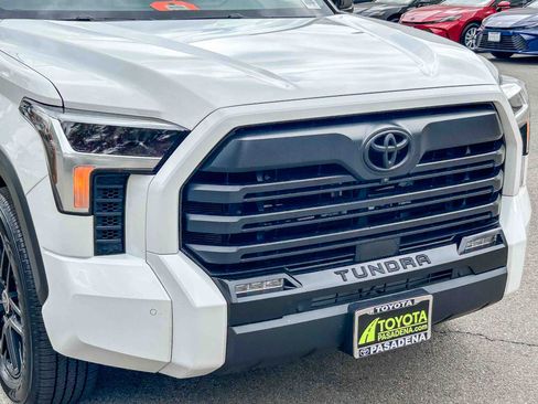 Used 2024 Toyota Tundra Limited AWD/4WD image 5
