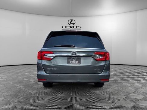 Used 2018 Honda Odyssey Elite image 6