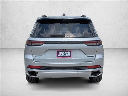 Used 2023 Jeep Grand Cherokee 30th Anniversary AWD/4WD image 6