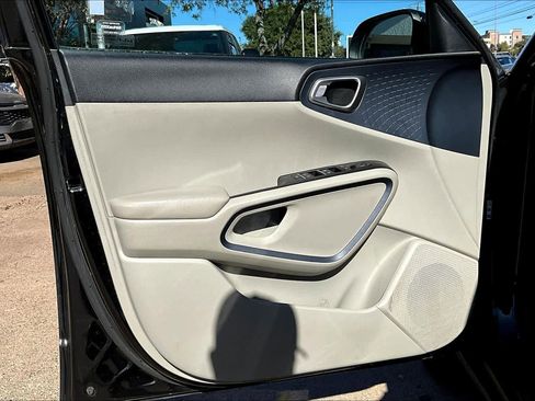 Certified 2023 Kia Soul EX image 21