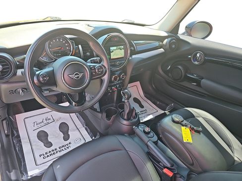 Used 2019 MINI Cooper 2-Door Hardtop FWD image 10