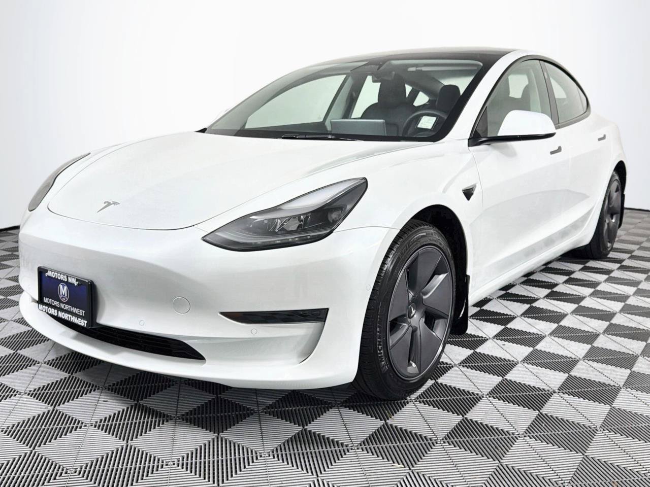 Used 2022 Tesla Model 3 RWD image 6