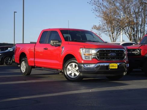 Used 2022 Ford F150 XLT w/ Trailer Tow Package image 2