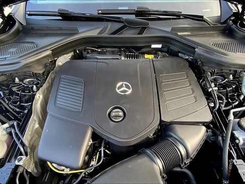 Used 2026 Mercedes-Benz GLC 300 4MATIC image 20