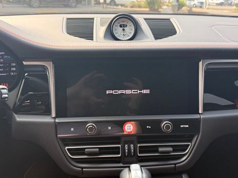 Used 2024 Porsche Macan Turbo AWD/4WD image 27