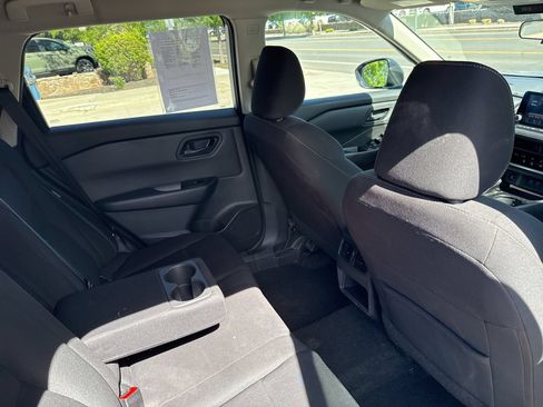 Used 2024 Nissan Rogue S AWD/4WD image 17