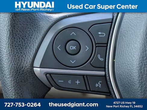 Used 2022 Toyota Camry LE FWD image 29