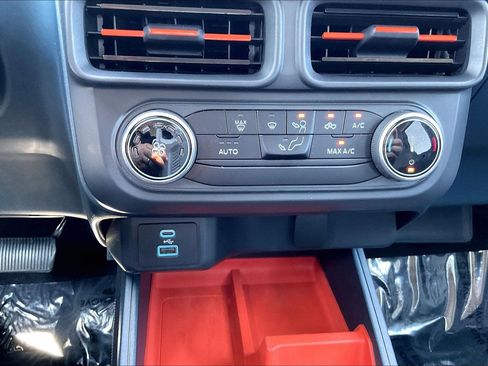 Certified 2024 Ford Maverick XLT w/ Equipment Group 300A Standard AWD/4WD image 29