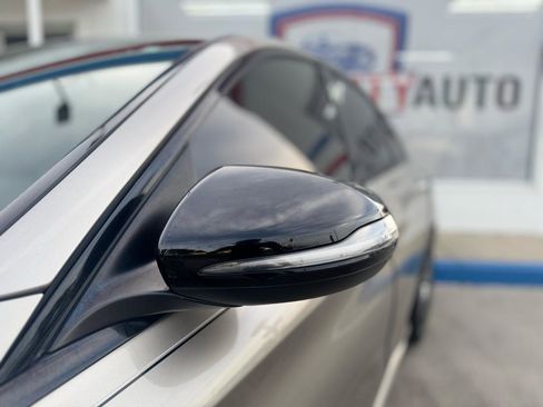 Used 2019 Mercedes-Benz C 300 Sedan image 6