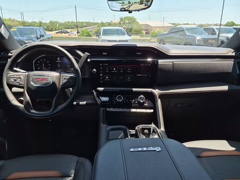New 2026 GMC Sierra 2500 AT4 w/ AT4 Premium Plus Package AWD/4WD image 34