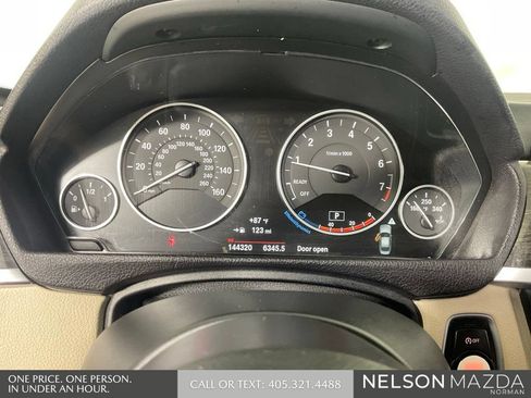 Used 2017 BMW 320i Sedan RWD image 48