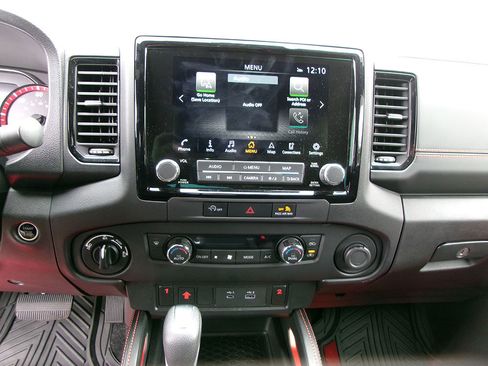 Used 2024 Nissan Frontier PRO-4X w/ Off-Road Protection Package image 15